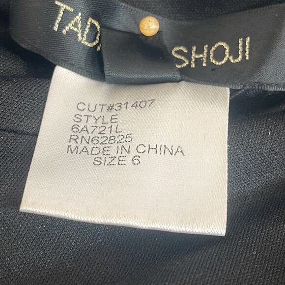 Tadashi Shoji One Shoulder Sequin Mesh Tiered Black Gown Size 6 - Picture 9 of 15